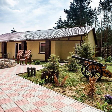 ホテルU Listochka Bereza エクステリア 写真